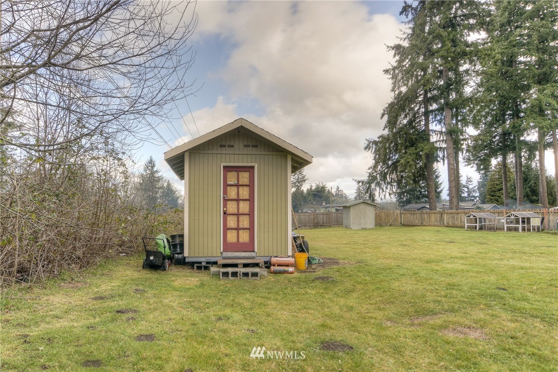 7010 Meridian Road Southeast Olympia, WA 98513 - Photo 39 of 40 Gallery Image 39