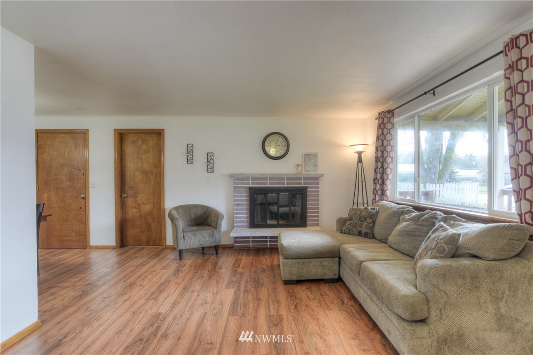 7010 Meridian Road Southeast Olympia, WA 98513 - Photo 6 of 40 Gallery Image 6