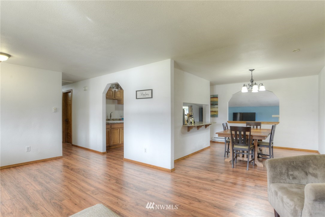 7010 Meridian Road Southeast Olympia, WA 98513 - Photo 10 of 40 Gallery Image 10