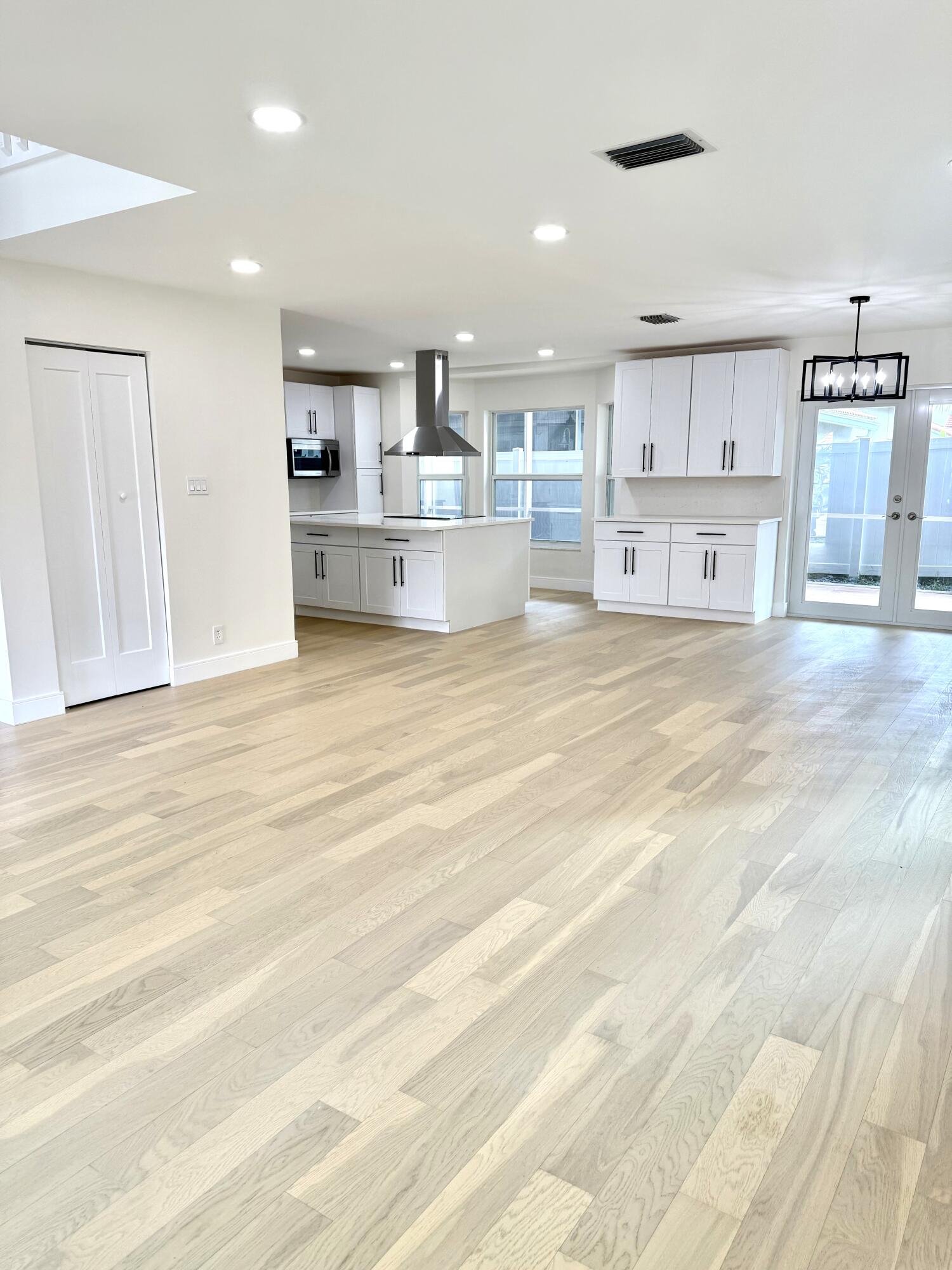10764 Cypress Lake Terrace Boca Raton, FL 33498 - Photo 6 of 29 Kitchen