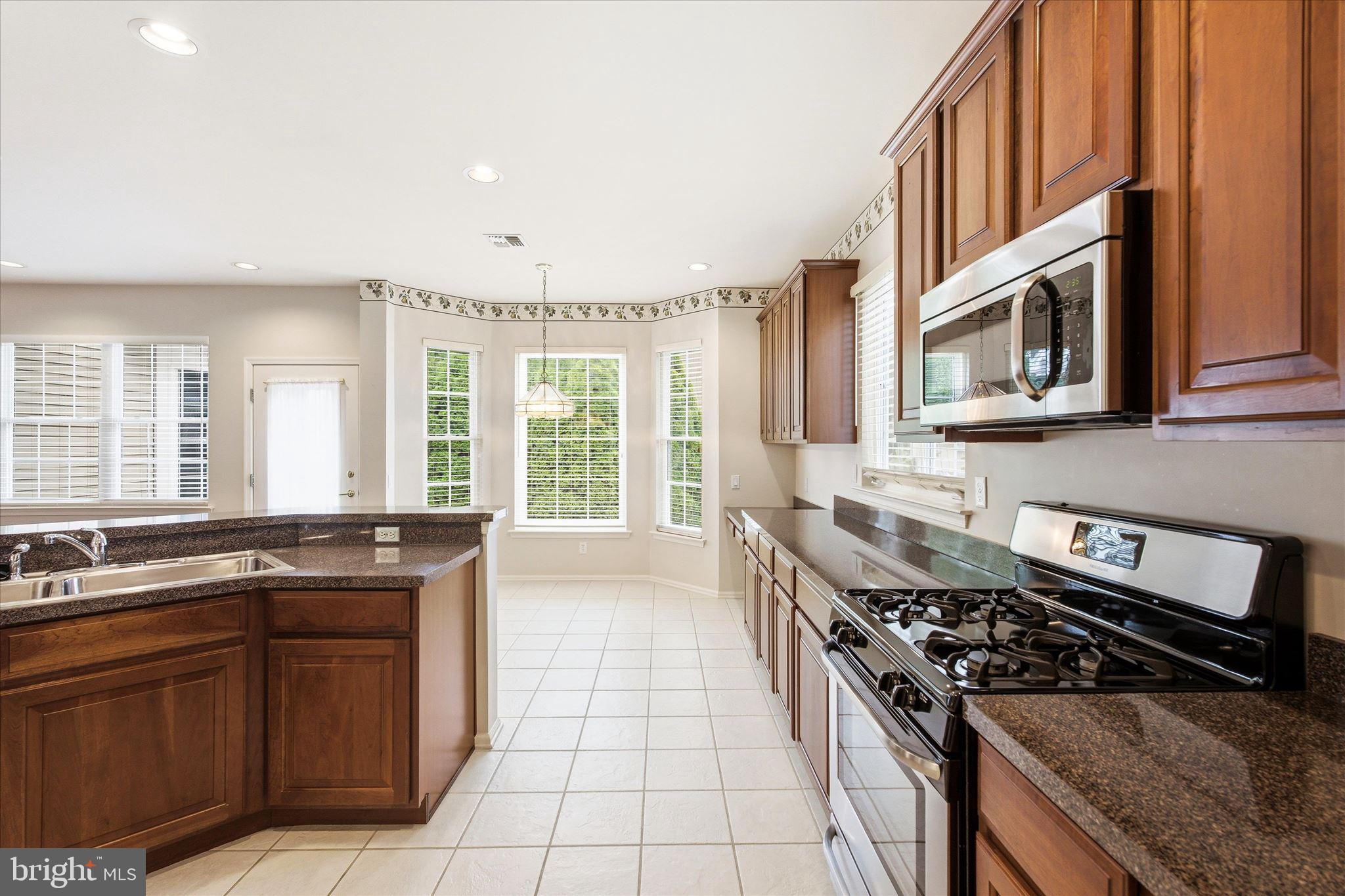 6 Valley Stream Place Barnegat, NJ 08005 - Photo 16 of 58