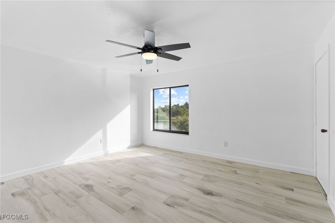 2067 West Lakeview Boulevard, Unit 8 North Fort Myers, FL 33903 - Photo 13 of 25