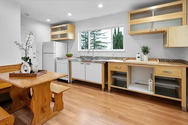 $1,988,888 | 726 Hillcrest Drive, Redwood City, CA 94062