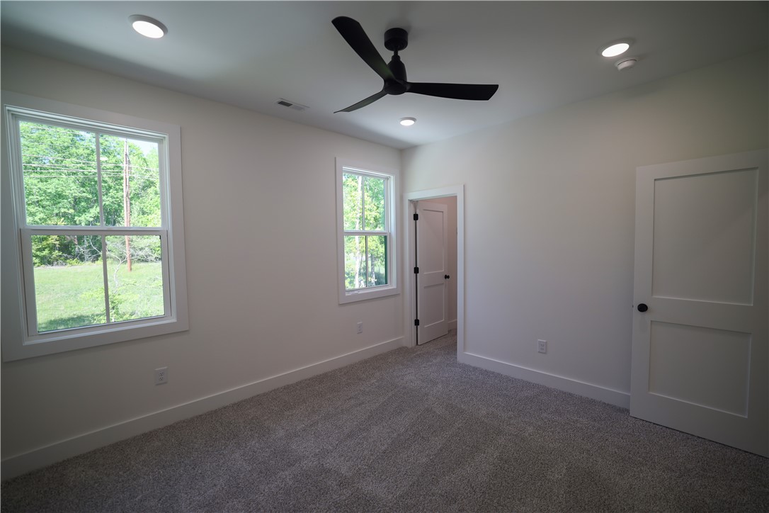 190 West Old Pendleton Road Central, SC 29630 - Photo 34 of 42