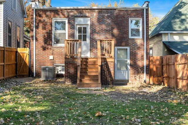 $269,900 | 6752 West Park Avenue, St. Louis, MO 63139