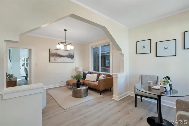 $269,900 | 6752 West Park Avenue, St. Louis, MO 63139