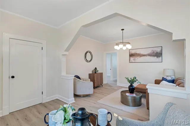 $269,900 | 6752 West Park Avenue, St. Louis, MO 63139