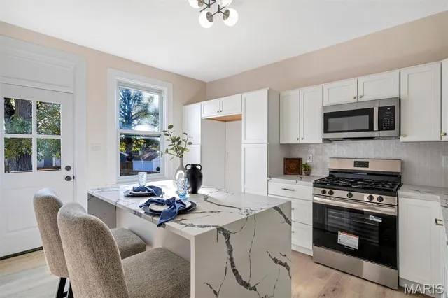 $269,900 | 6752 West Park Avenue, St. Louis, MO 63139