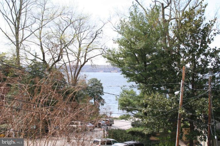 105 Edgewater Road Severna Park, MD 21146 - Photo 9 of 29 Sweeping views of the Severn from the Deck