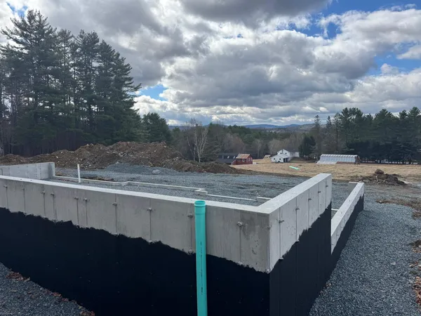 $275,000 | 77 Prospect Street, Unit 131, Lebanon, NH 03766