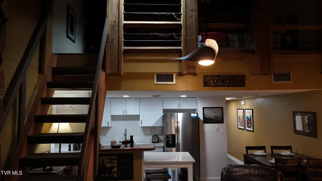 $179,900 | 1081 Cove Road, Unit 1033, Sevierville, TN 37876