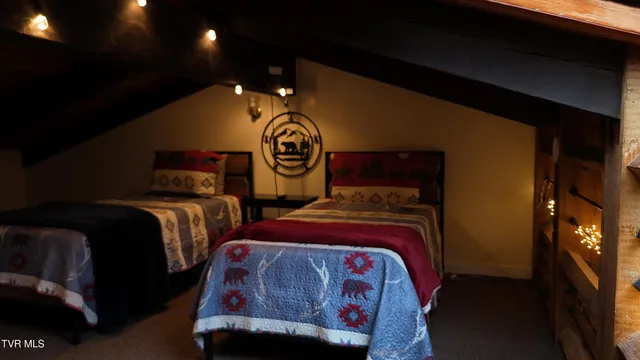 $179,900 | 1081 Cove Road, Unit 1033, Sevierville, TN 37876