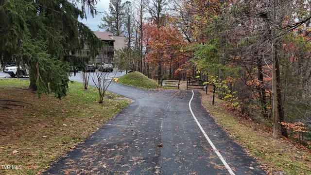$179,900 | 1081 Cove Road, Unit 1033, Sevierville, TN 37876