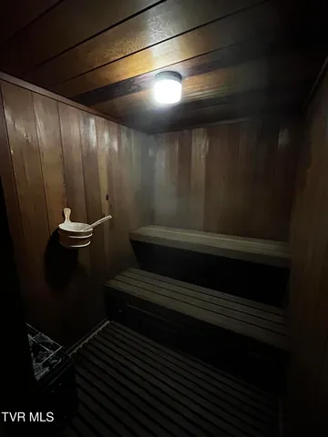 $179,900 | 1081 Cove Road, Unit 1033, Sevierville, TN 37876