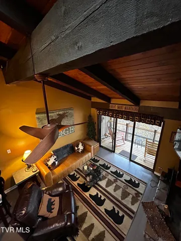 $179,900 | 1081 Cove Road, Unit 1033, Sevierville, TN 37876