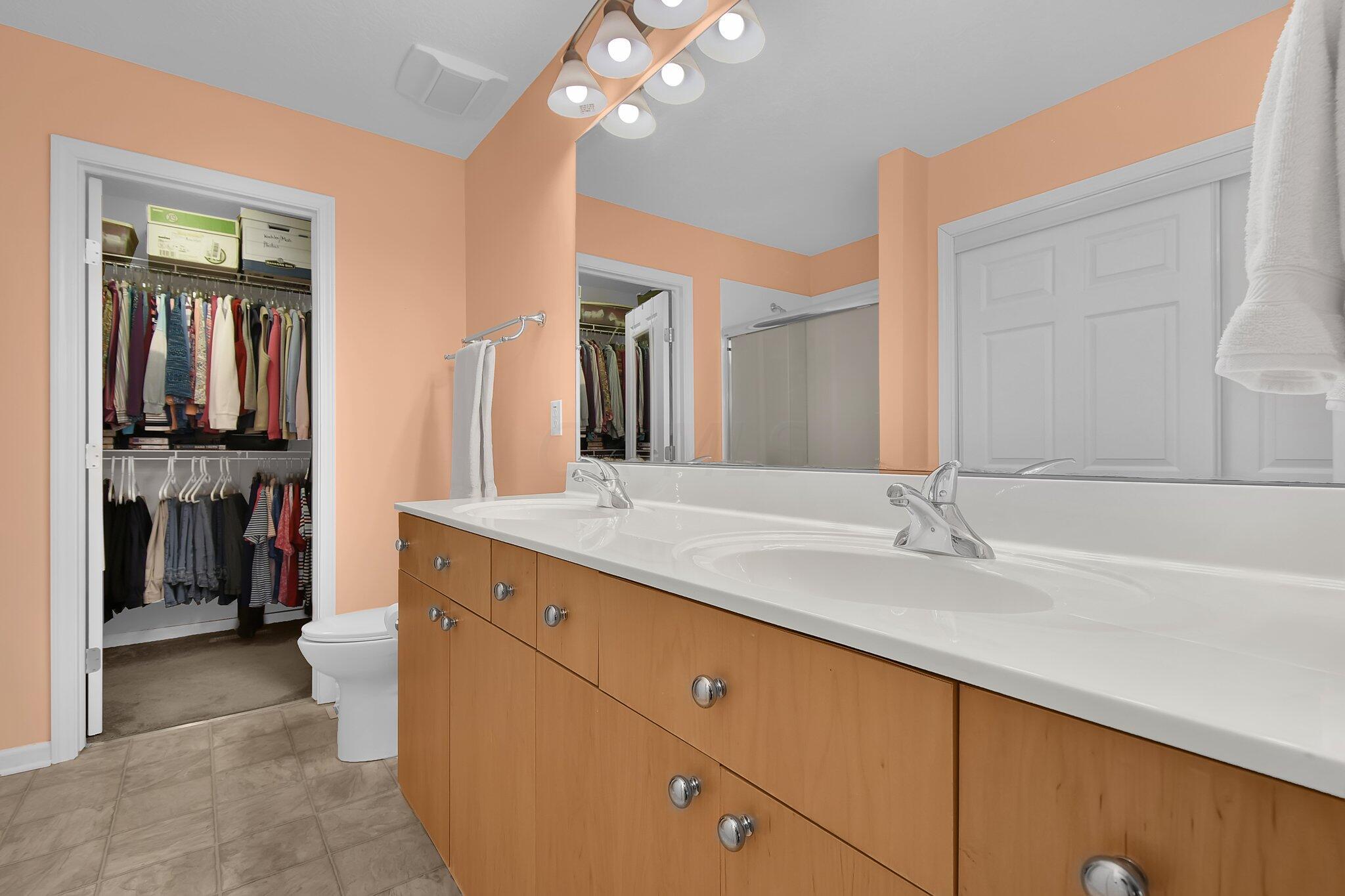 1197 Shagbark Road, Unit 20119 Columbus, OH 43230 - Photo 16 of 27 Full Bath