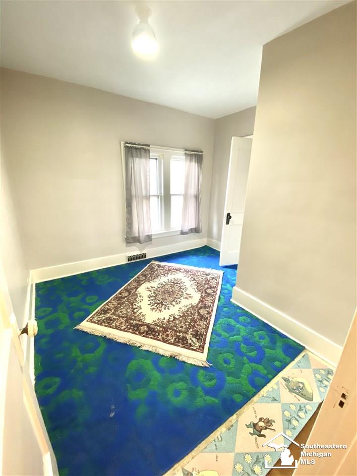 87 Walnut Street River Rouge, MI 48218 - Photo 25 of 61 50039164-24.JPG