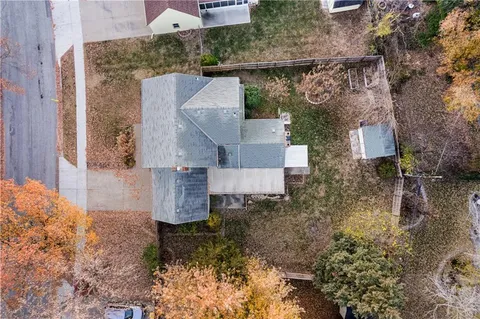 $325,000 | 416 East 81st Street, Kansas City, MO 64131