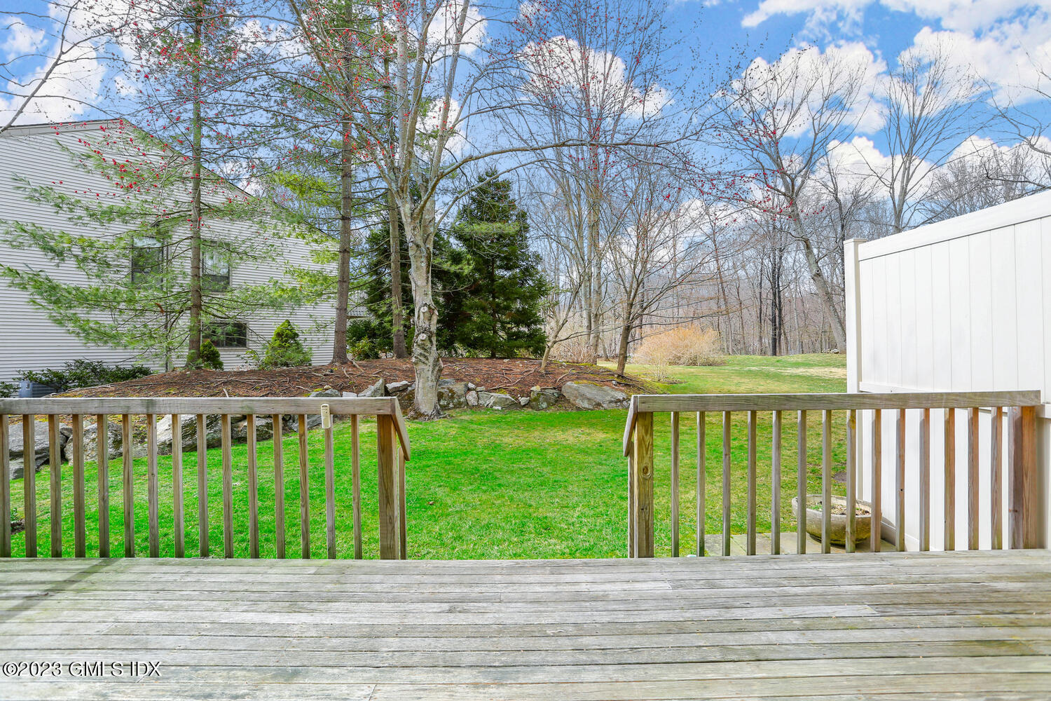 500 River Road, Unit 5 Cos Cob, CT 06807 - Photo 27 of 30 a view of a garden and yard