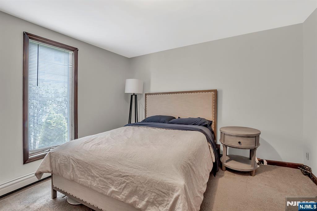 77 Myrtle Avenue Allendale, NJ 07401 - Photo 12 of 31