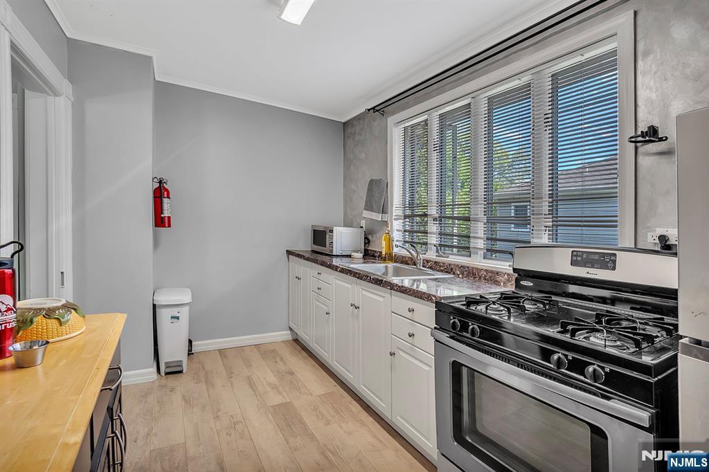 77 Myrtle Avenue Allendale, NJ 07401 - Photo 18 of 31