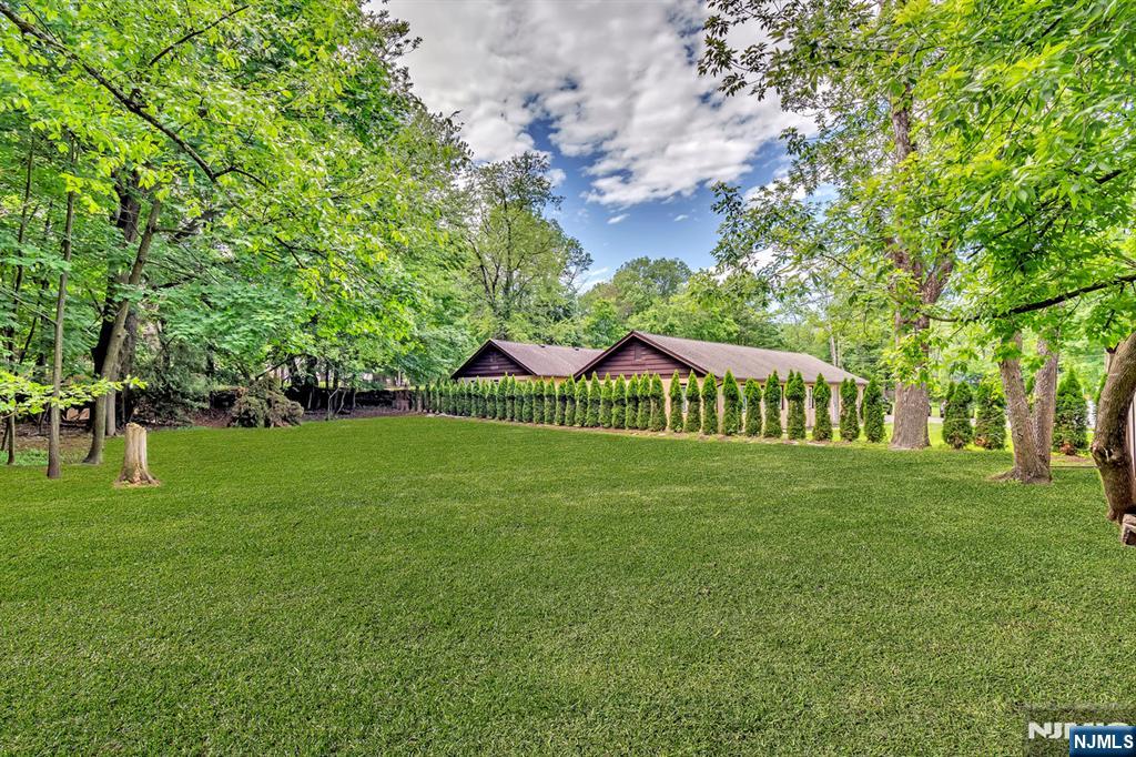 77 Myrtle Avenue Allendale, NJ 07401 - Photo 25 of 31