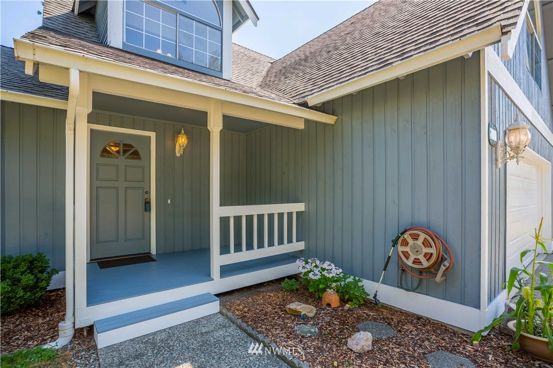 16617 3rd Drive Southeast Bothell, WA 98012 - Photo 2 of 23 Gallery Image 2