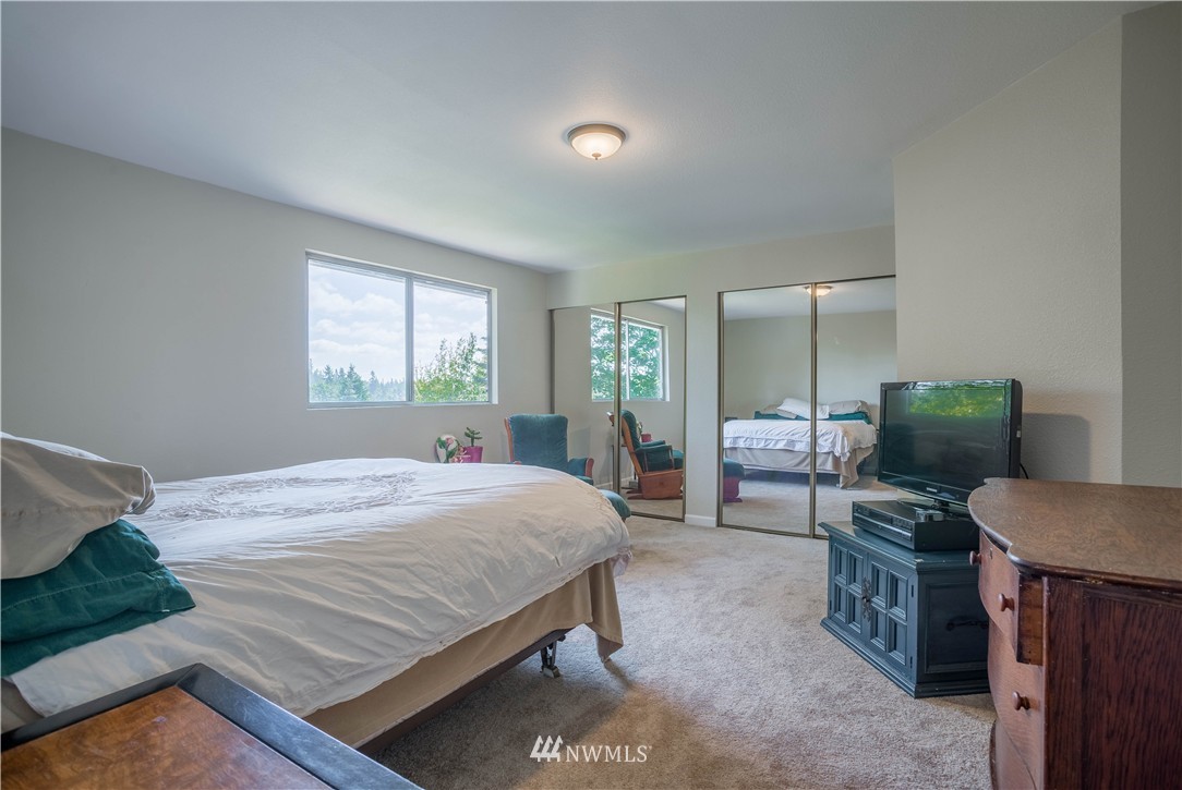 16617 3rd Drive Southeast Bothell, WA 98012 - Photo 12 of 23 Gallery Image 12