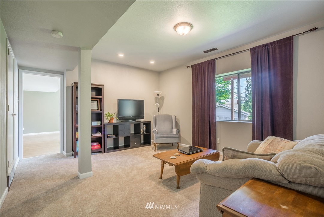 16617 3rd Drive Southeast Bothell, WA 98012 - Photo 16 of 23 Gallery Image 16