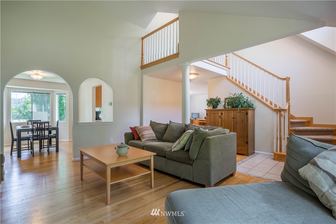 16617 3rd Drive Southeast Bothell, WA 98012 - Photo 5 of 23 Gallery Image 5