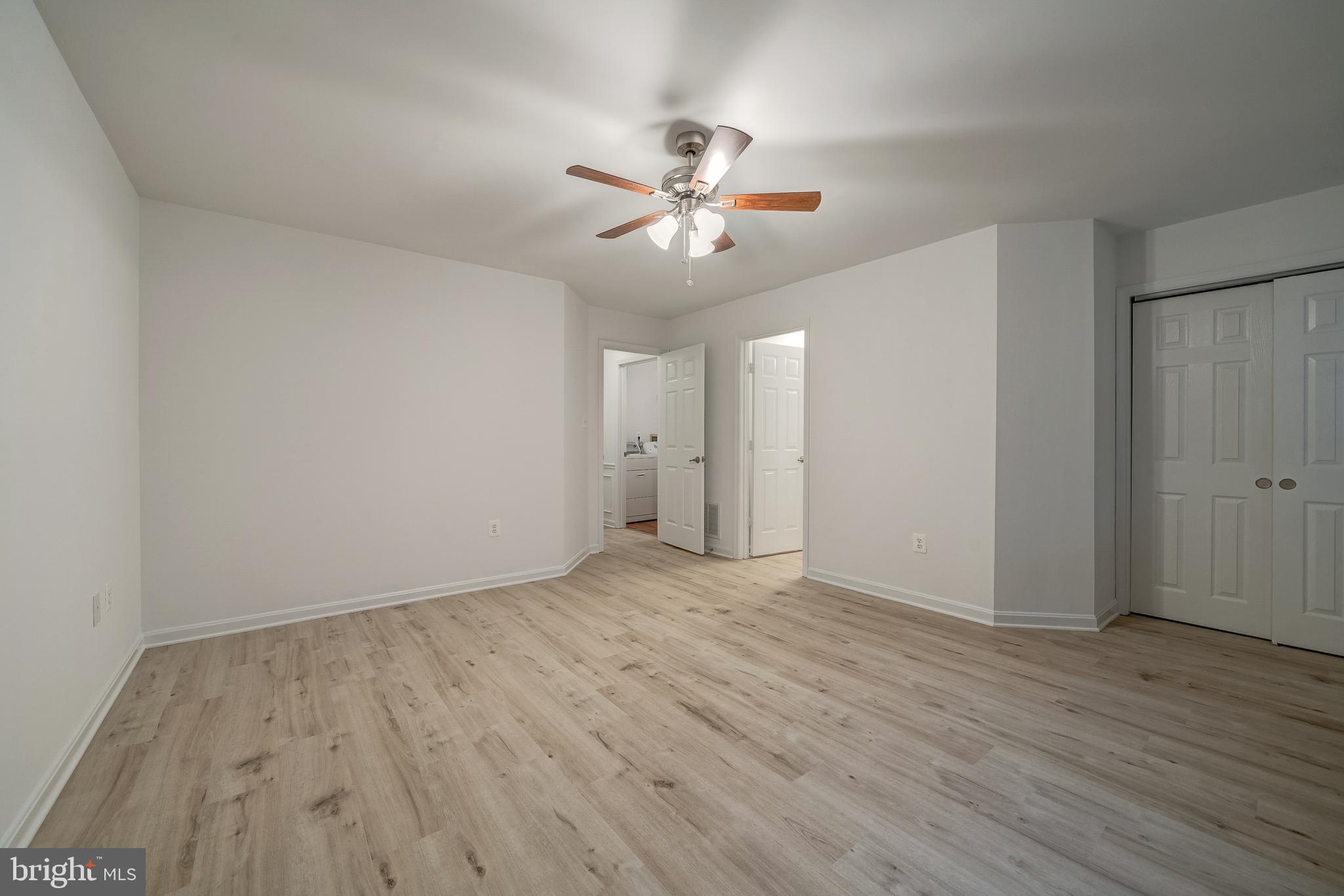 14206 Asher View Centreville, VA 20121 - Photo 16 of 31