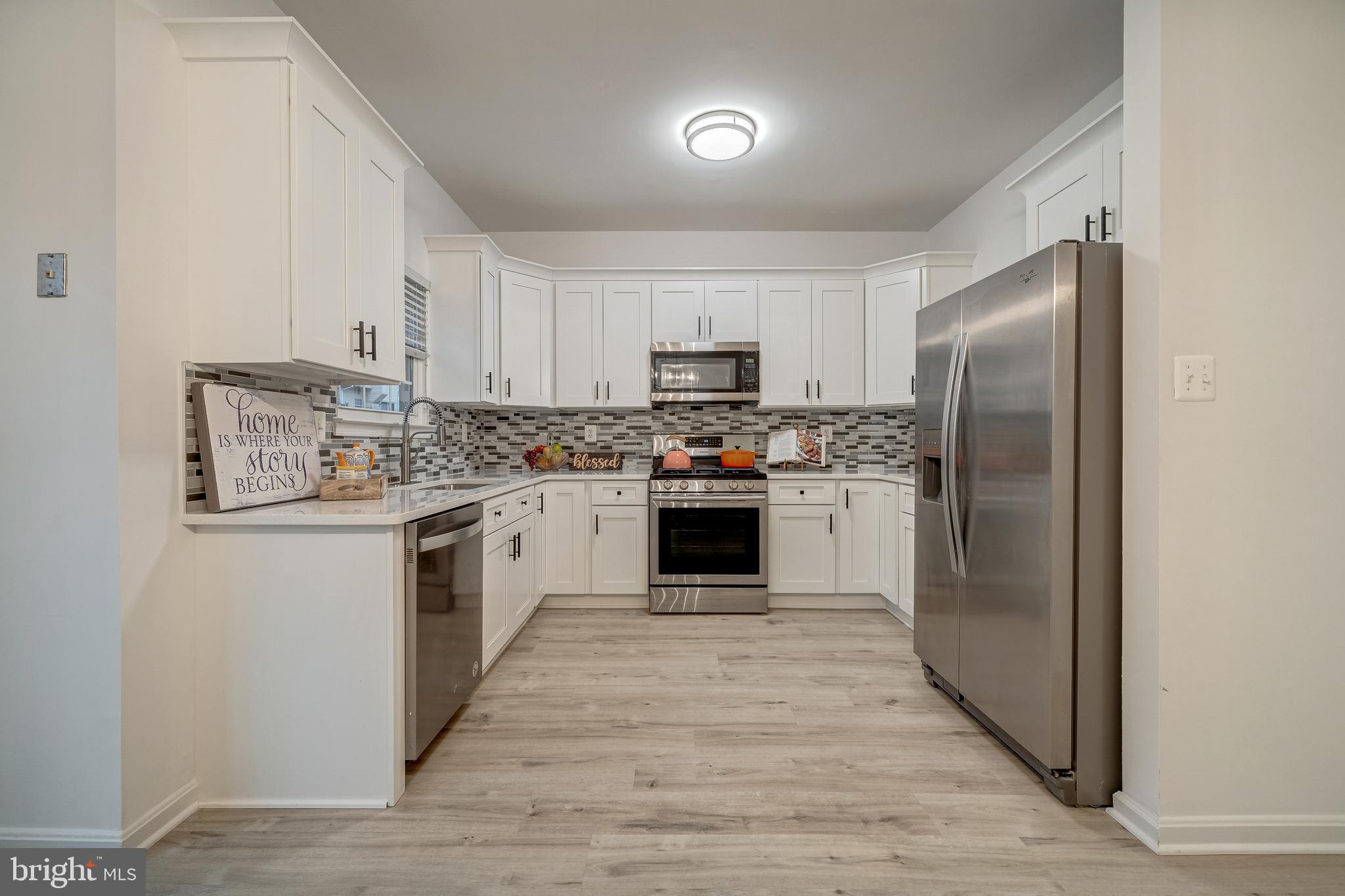 14206 Asher View Centreville, VA 20121 - Photo 7 of 31