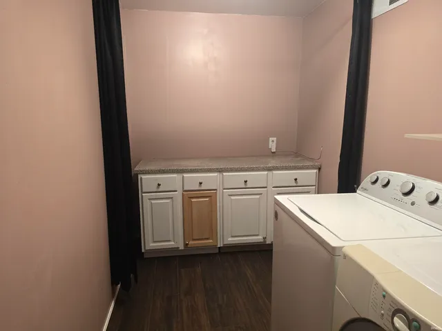 $345,000 | 210 East Main Street, Newburgh, IN 47630