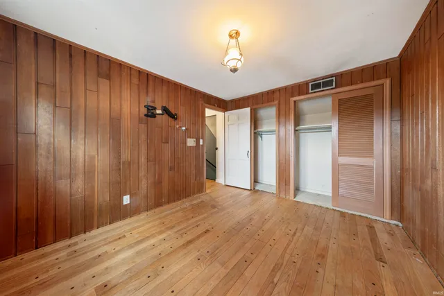 $345,000 | 210 East Main Street, Newburgh, IN 47630