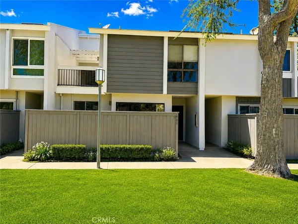 $765,000 | 603 Shasta Lane, Unit 163, Costa Mesa, CA 92626