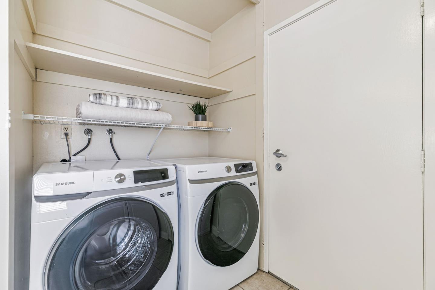 6200 Gerdts Drive San Jose, CA 95135 - Photo 29 of 39 a utility room with dryer and washer