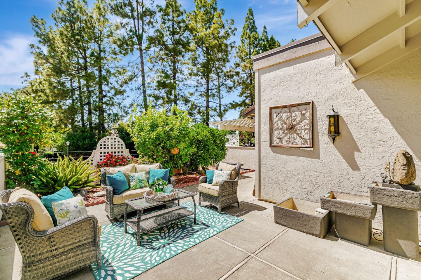 6200 Gerdts Drive San Jose, CA 95135 - Photo 32 of 39 a backyard of a house with seating space