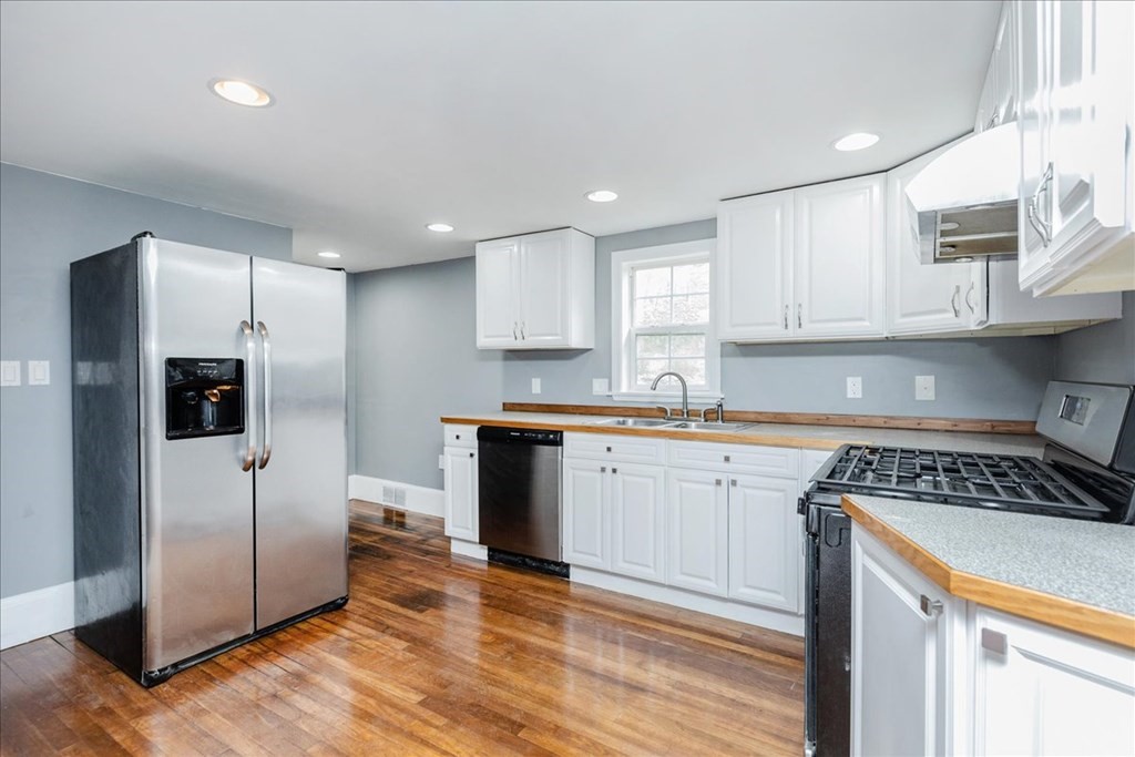 151 Walker Road Swampscott, MA 01907 - Photo 12 of 34 Gallery Image 12