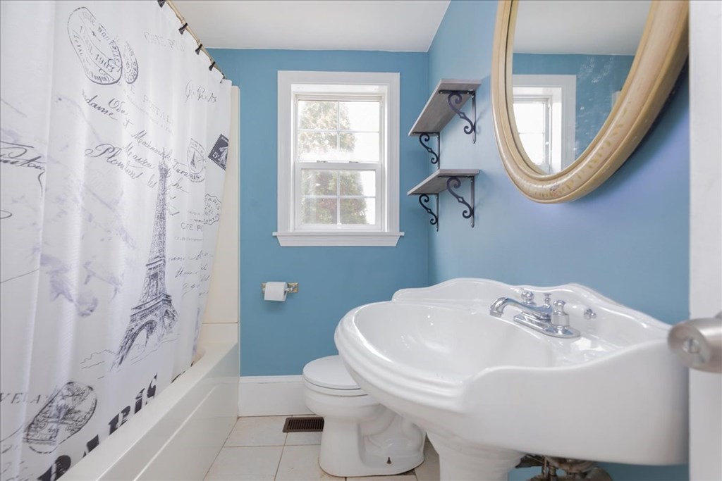 151 Walker Road Swampscott, MA 01907 - Photo 23 of 34 Gallery Image 23