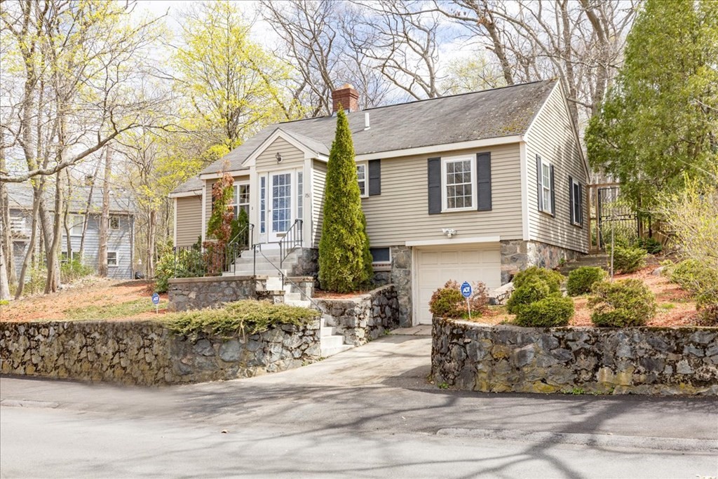 151 Walker Road Swampscott, MA 01907 - Photo 3 of 34 Gallery Image 3