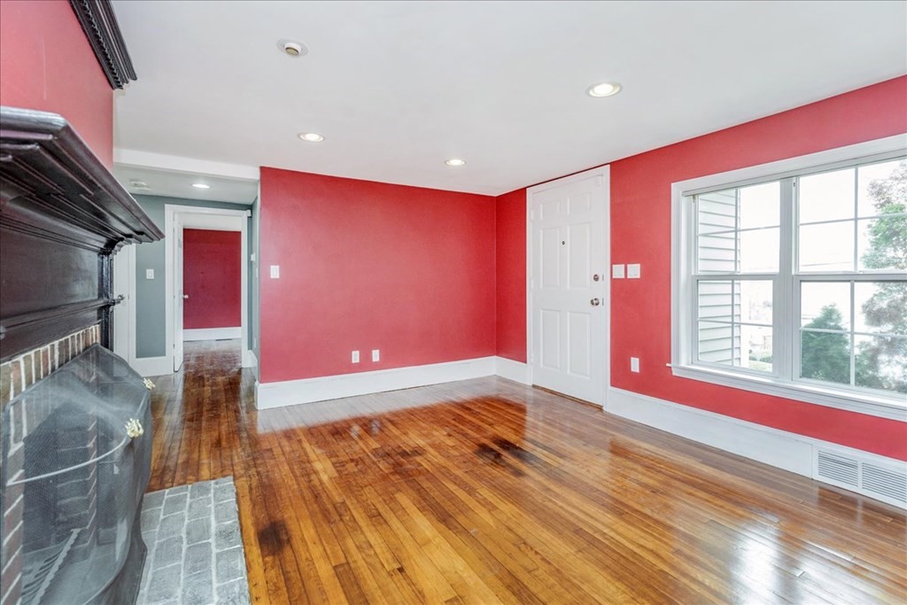 151 Walker Road Swampscott, MA 01907 - Photo 8 of 34 Gallery Image 8