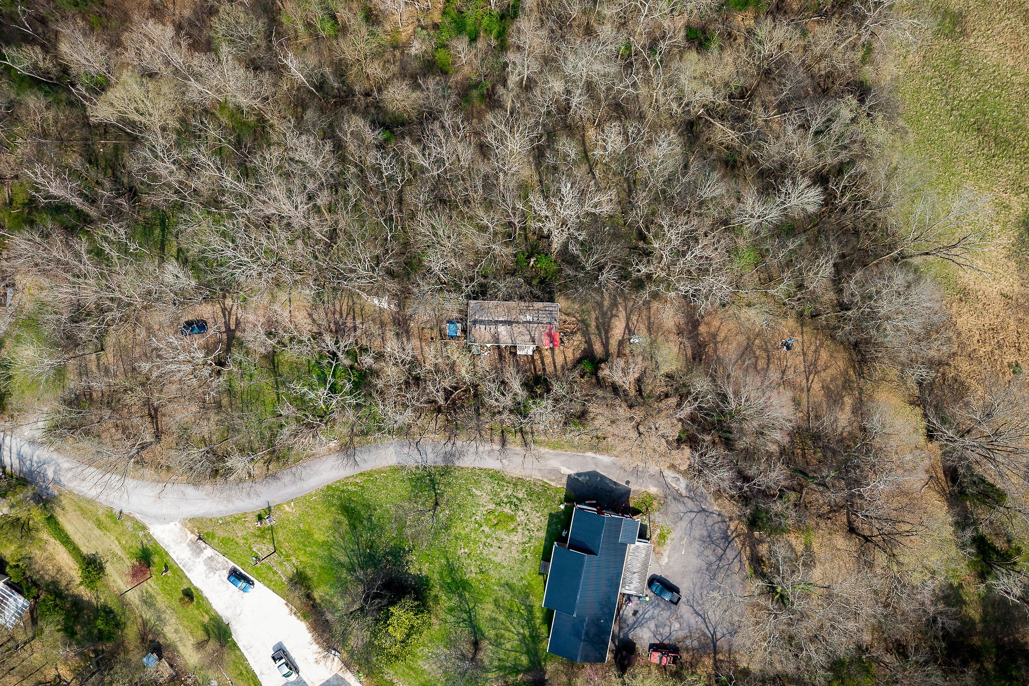 303 East Hill Road Gainesboro, TN 38562 - Photo 8 of 18 a view of a city with lush green space
