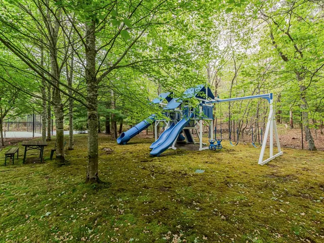 a view of a tennis court