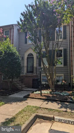 $3,950 | 6703 Royal Thomas Way, Alexandria, VA 22315
