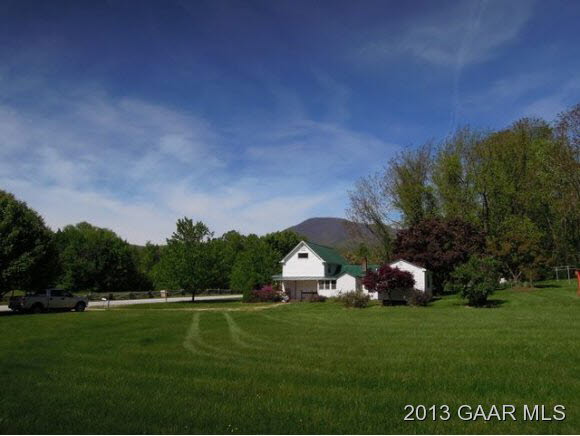428 Beech Grove Road Roseland, VA 22967 - Photo 18 of 18 a view of a golf course with a garden