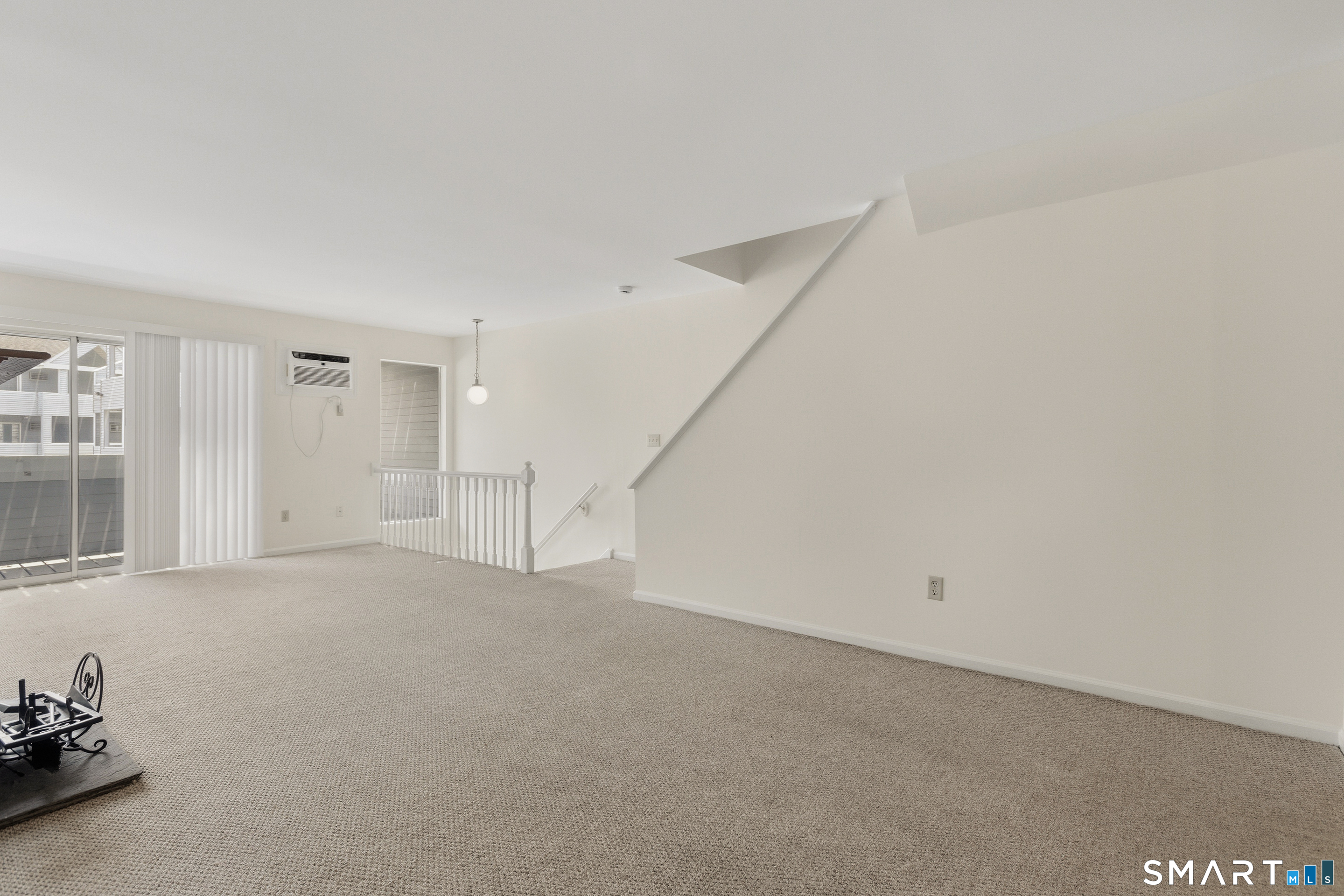 1 Beaver Brook Road, Unit 8 Danbury, CT 06810 - Photo 5 of 40
