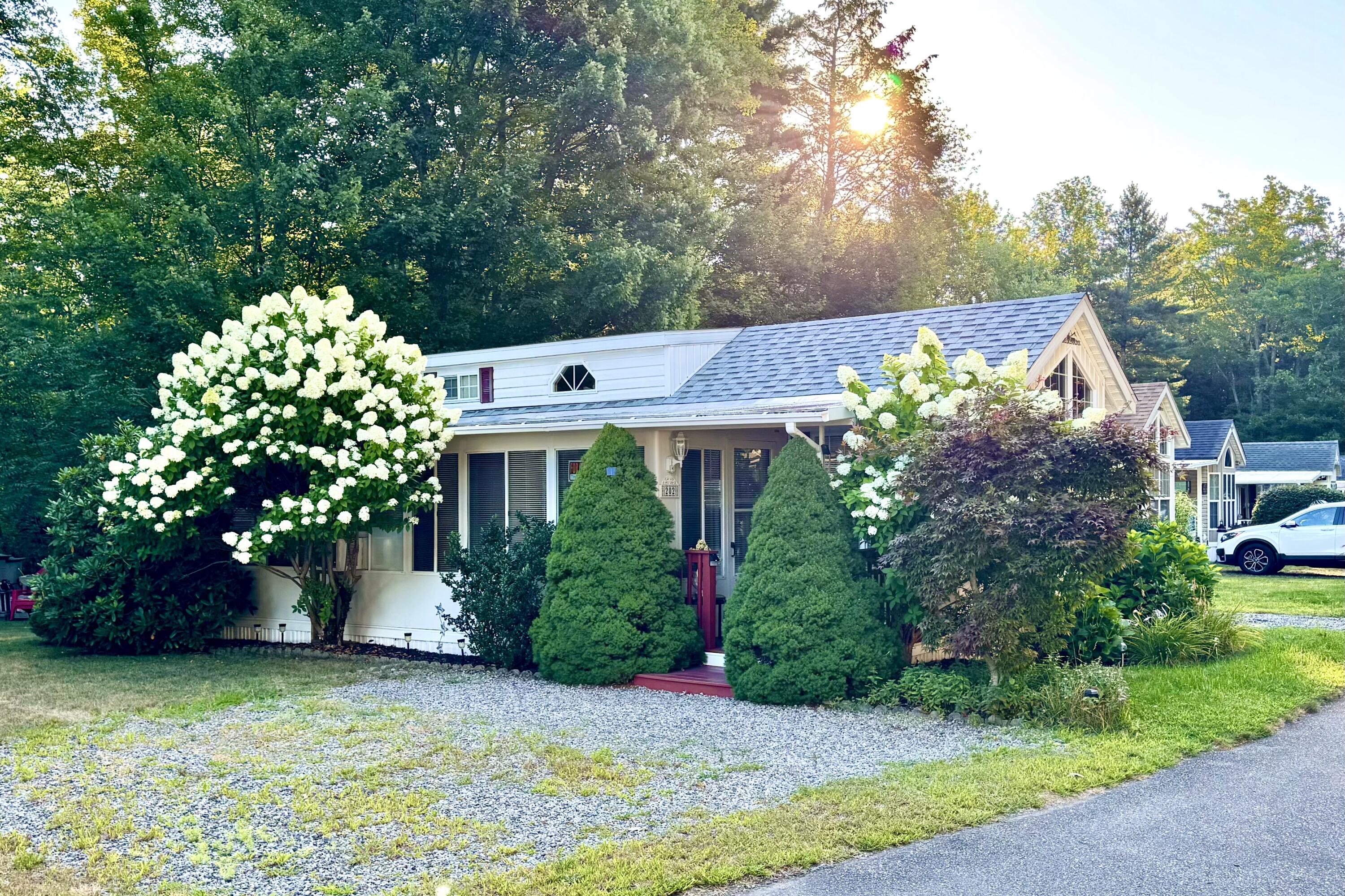 430 Post Road, Unit 202 Wells, ME 04090 - Photo 1 of 34 IMG_3337
