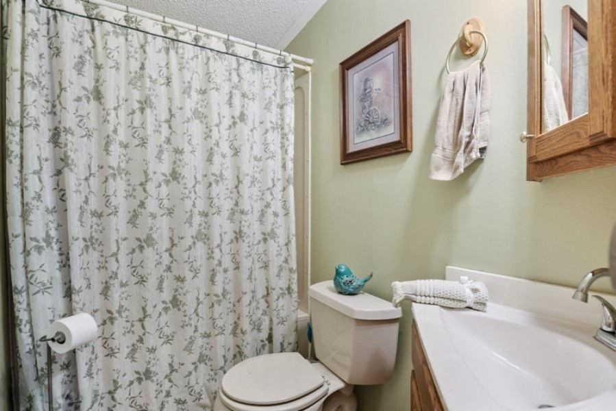 10260 Baldwin Road Bridgman, MI 49106 - Photo 11 of 14 11_10260Baldwinrd_8_Bathroom_LowRes