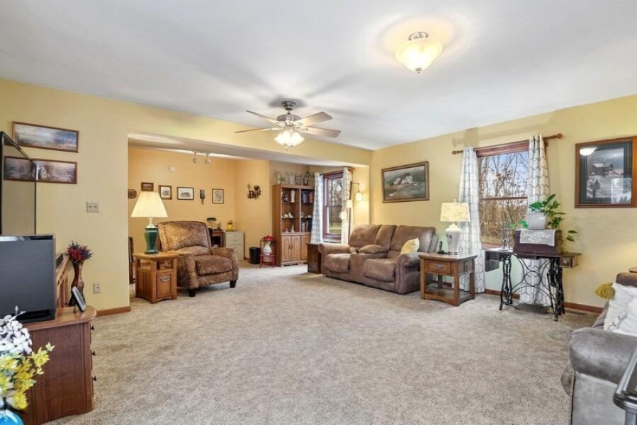 10260 Baldwin Road Bridgman, MI 49106 - Photo 7 of 14 07_10260Baldwinrd_3001_FamilyRoom_LowRes
