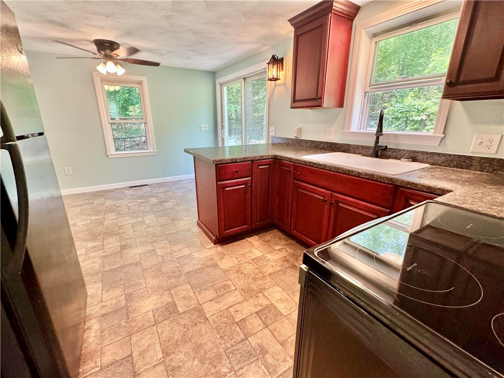 145 West Shore Drive Exeter, RI 02822 - Photo 14 of 39